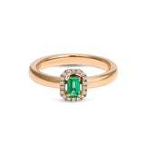 Madame ring with emerald and diamonds