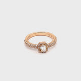 Anello Madame con pavé di diamanti