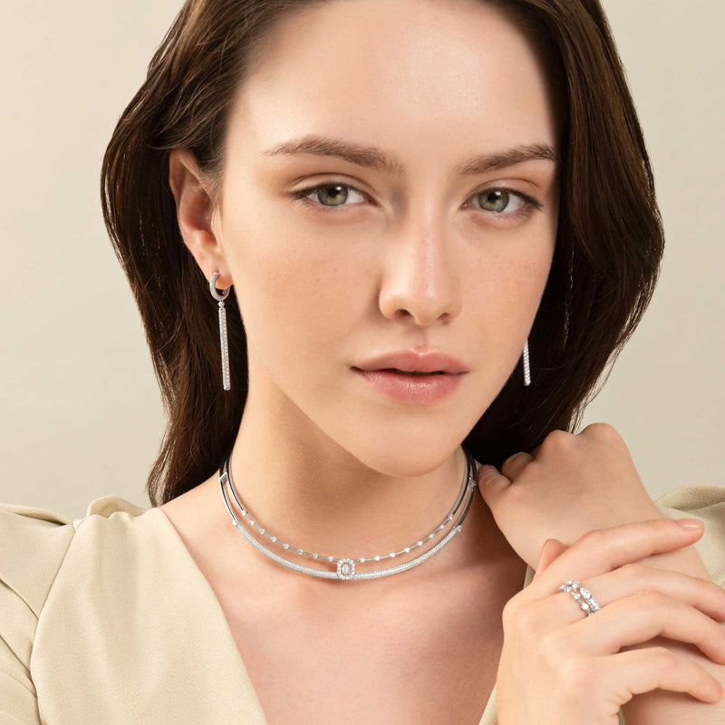 Maureen Medine necklace with diamonds