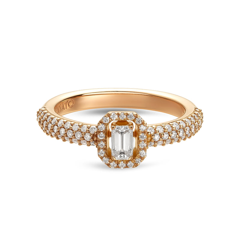 Madame ring with diamond pavé