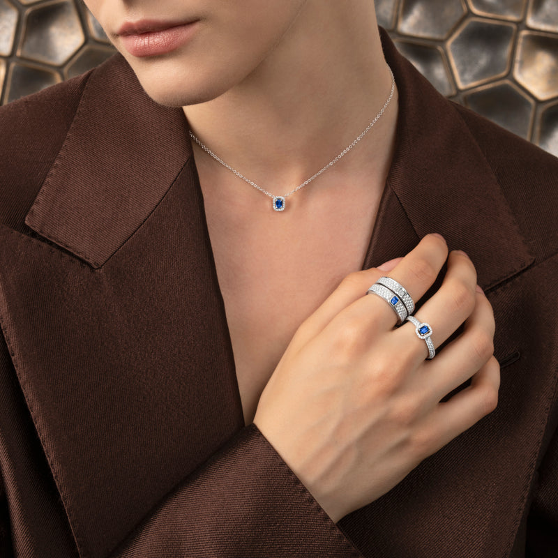 Anello Madame con zaffiro e pavé di diamanti