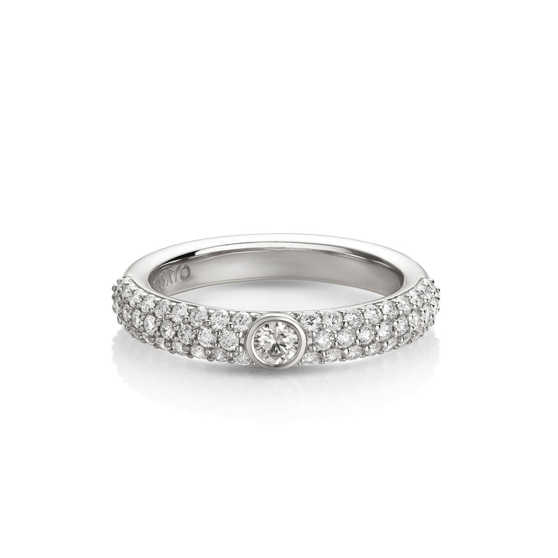 Noblesse Oblige ring with diamond pavé