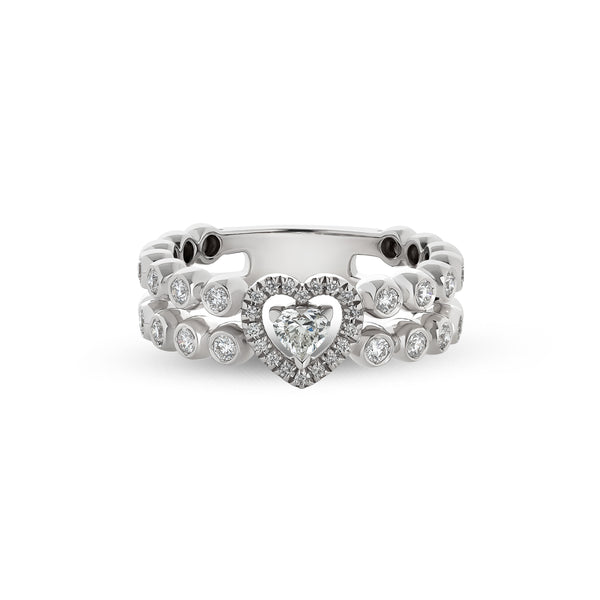 Icon Boutique ring with diamonds and central heart motif