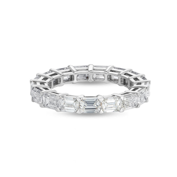 Anello Madame modello Eternity con diamanti