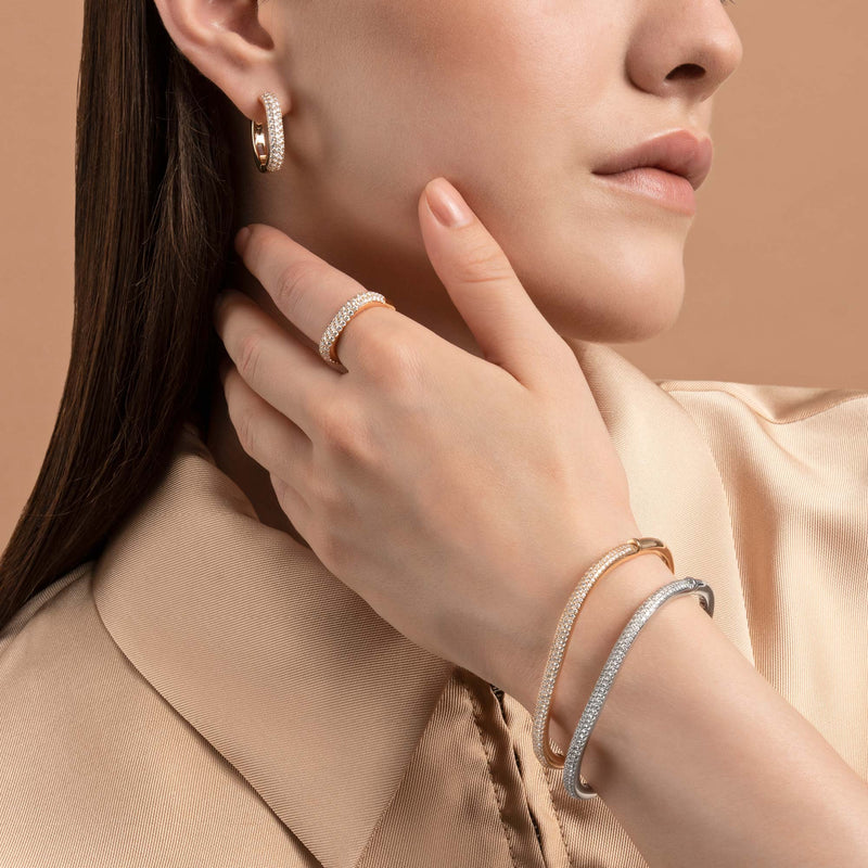 Anello Noblesse Oblige con pavé di diamanti