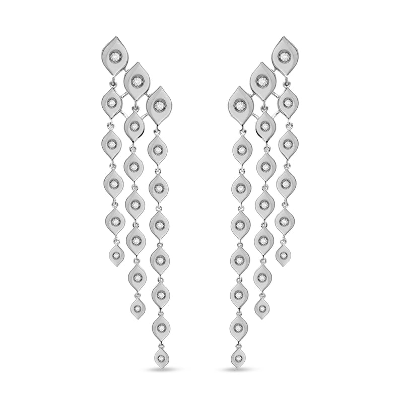 Mikou earrings with three rows of diamonds