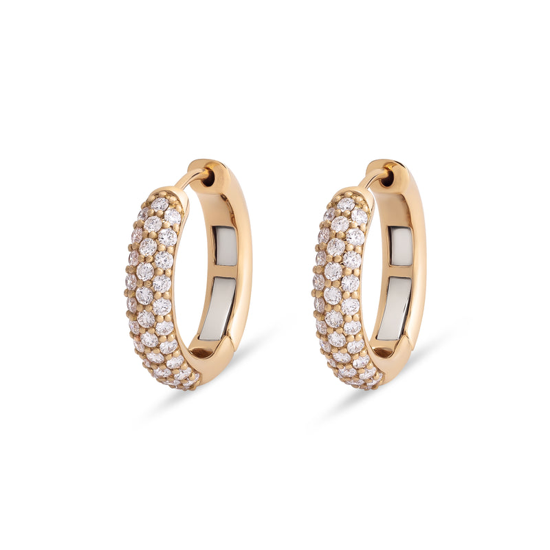 Noblesse Oblige earrings with diamonds