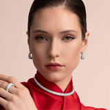 Orecchini Madame con pavé di diamanti
