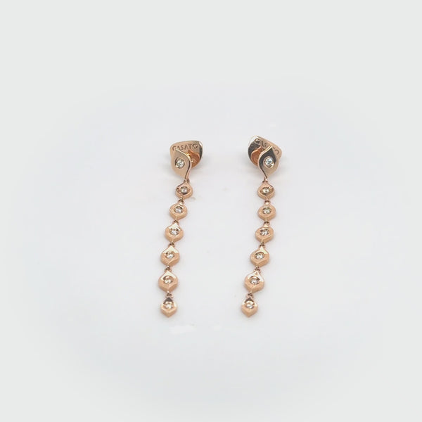 Mikou earrings with one row of diamonds