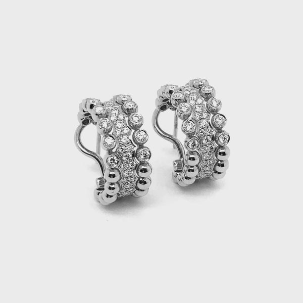 Orecchini Boutique Icon con pavé di diamanti
