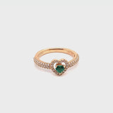 Madame ring with emerald and diamond pavé