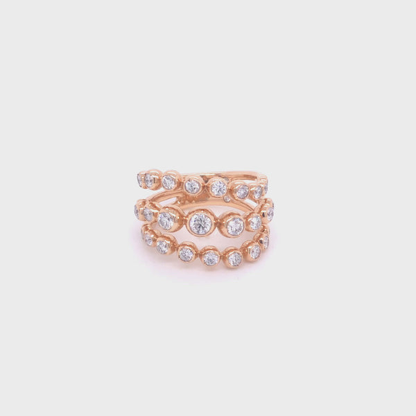 Boutique Icon ring with three rows of diamonds