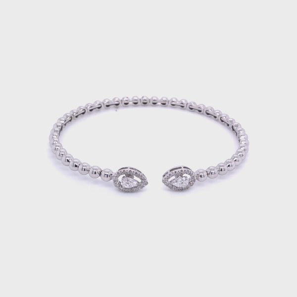 Boutique Icon bracelet with pear shaped diamonds