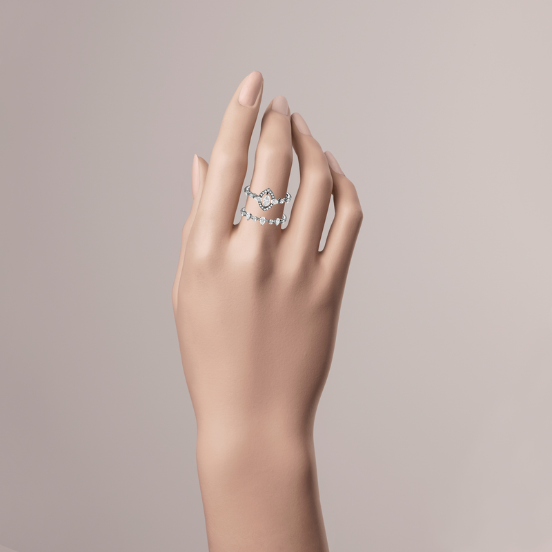 Superbe Marquise Ring